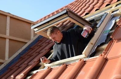 Pose de fenêtres de toit Velux à Bernède